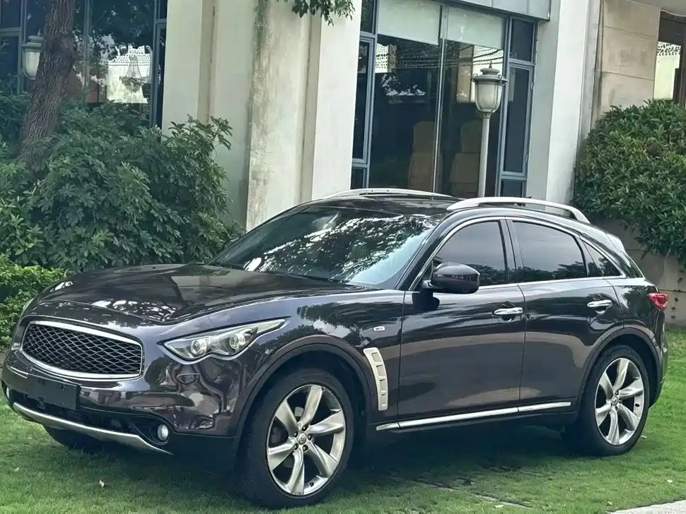 Infiniti FX