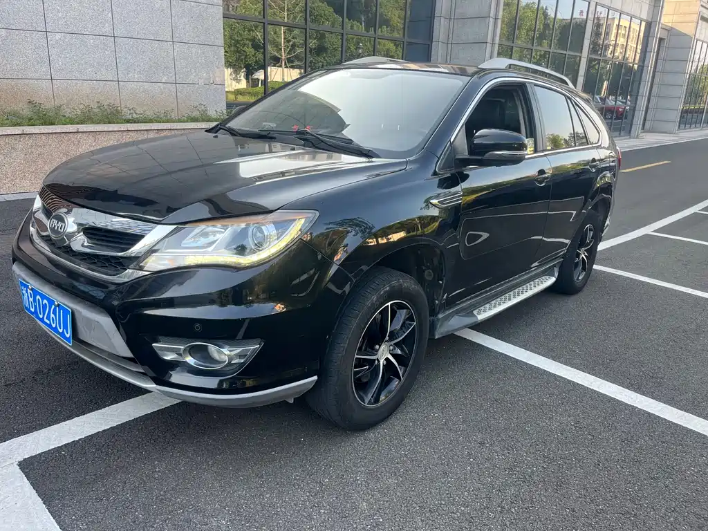 BYD S7