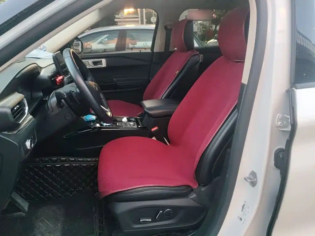 Ford Explorer — миниатюра 8