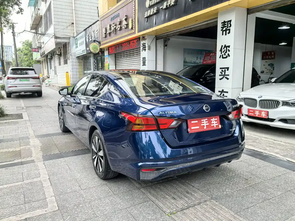 Nissan Altima 2019 2.0L XL Upper