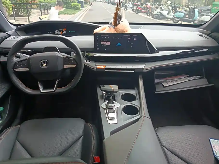 Changan UNI-V — миниатюра 12