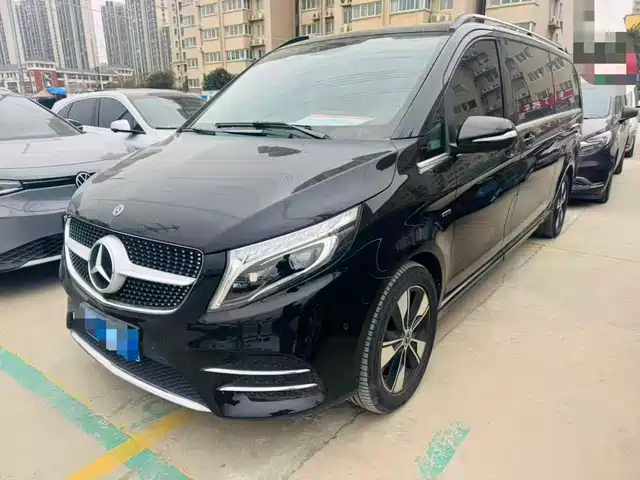 MERCEDES-BENZ V CLASS