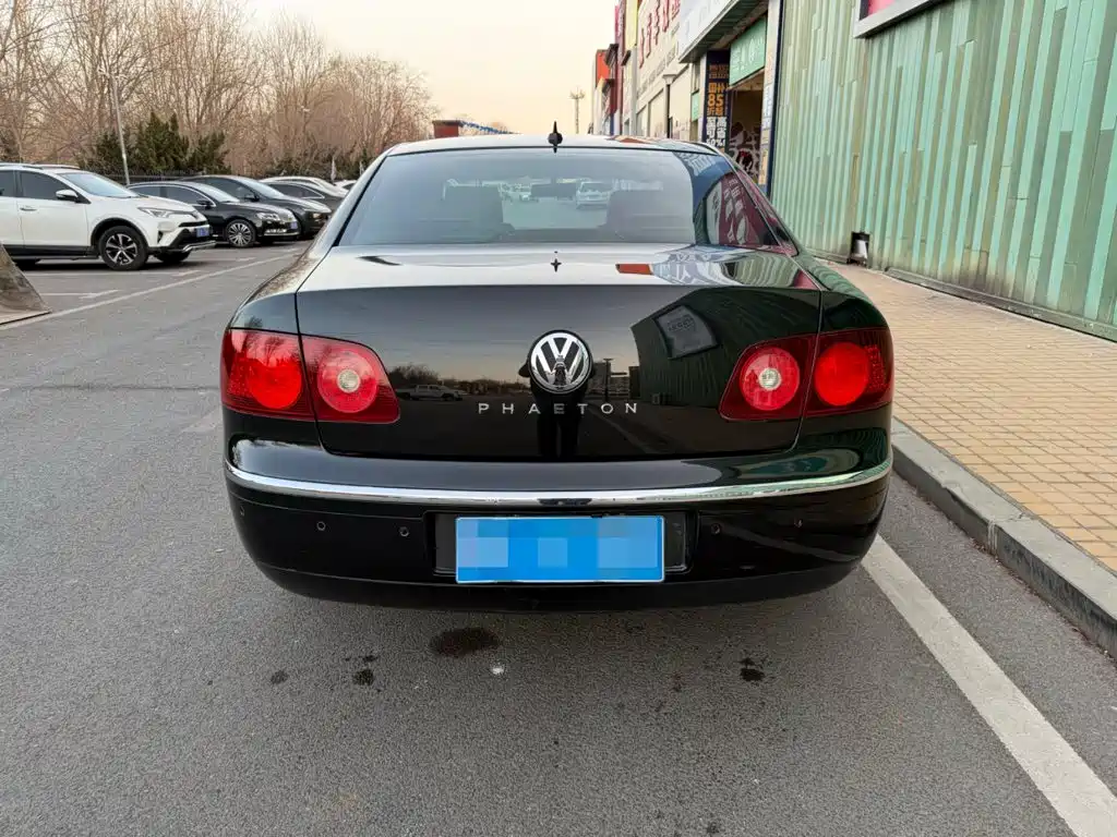 Volkswagen Phaeton — миниатюра 13