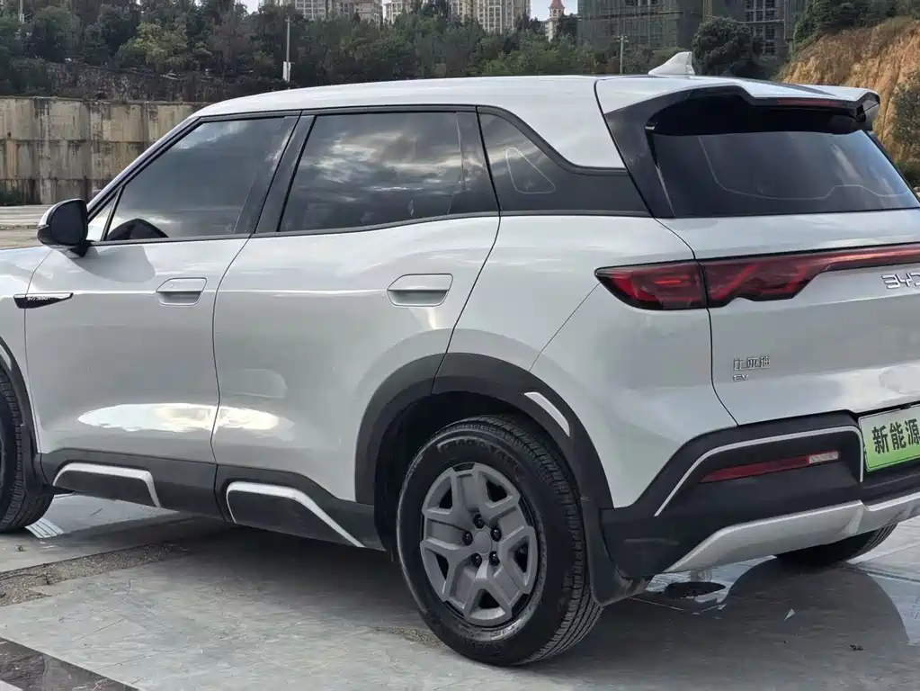 BYD Yuan UP — миниатюра 10