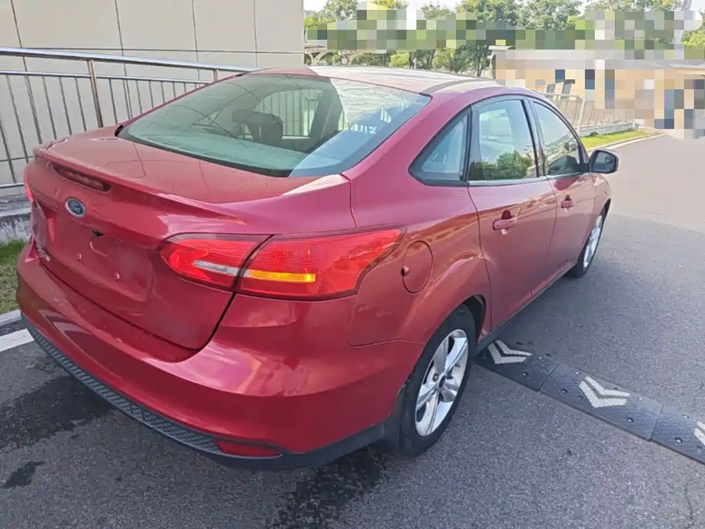 Ford Focus — миниатюра 7
