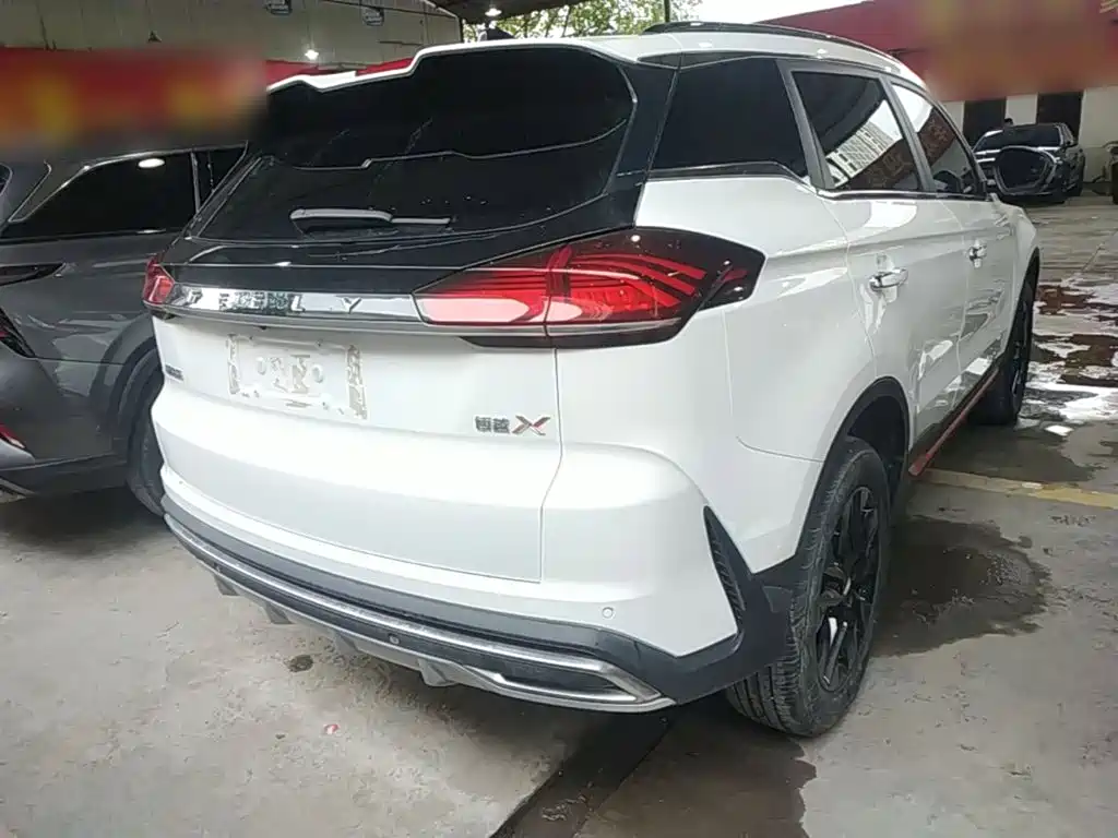 Geely Boyue — миниатюра 7