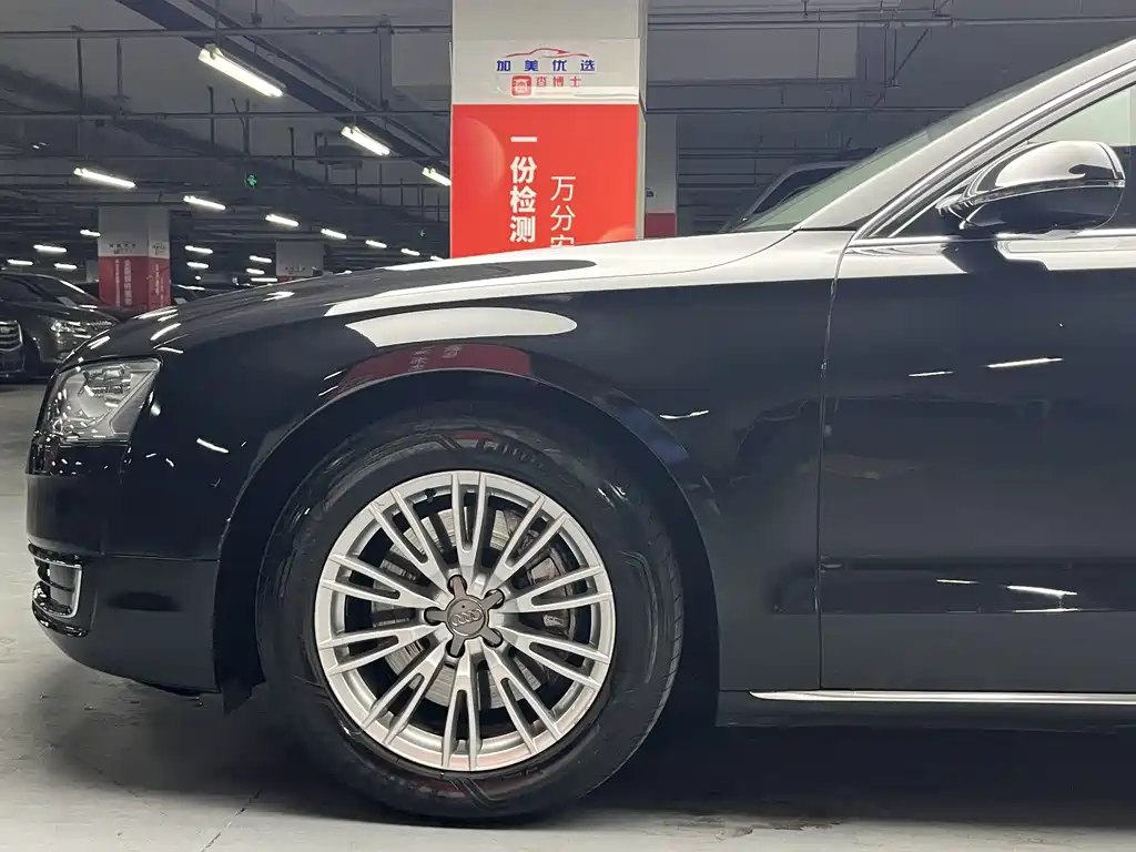 Audi A8 — миниатюра 6