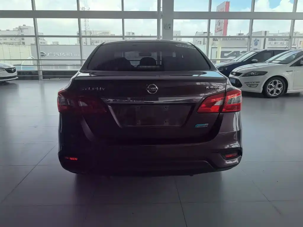 Nissan Sylphy — миниатюра 6