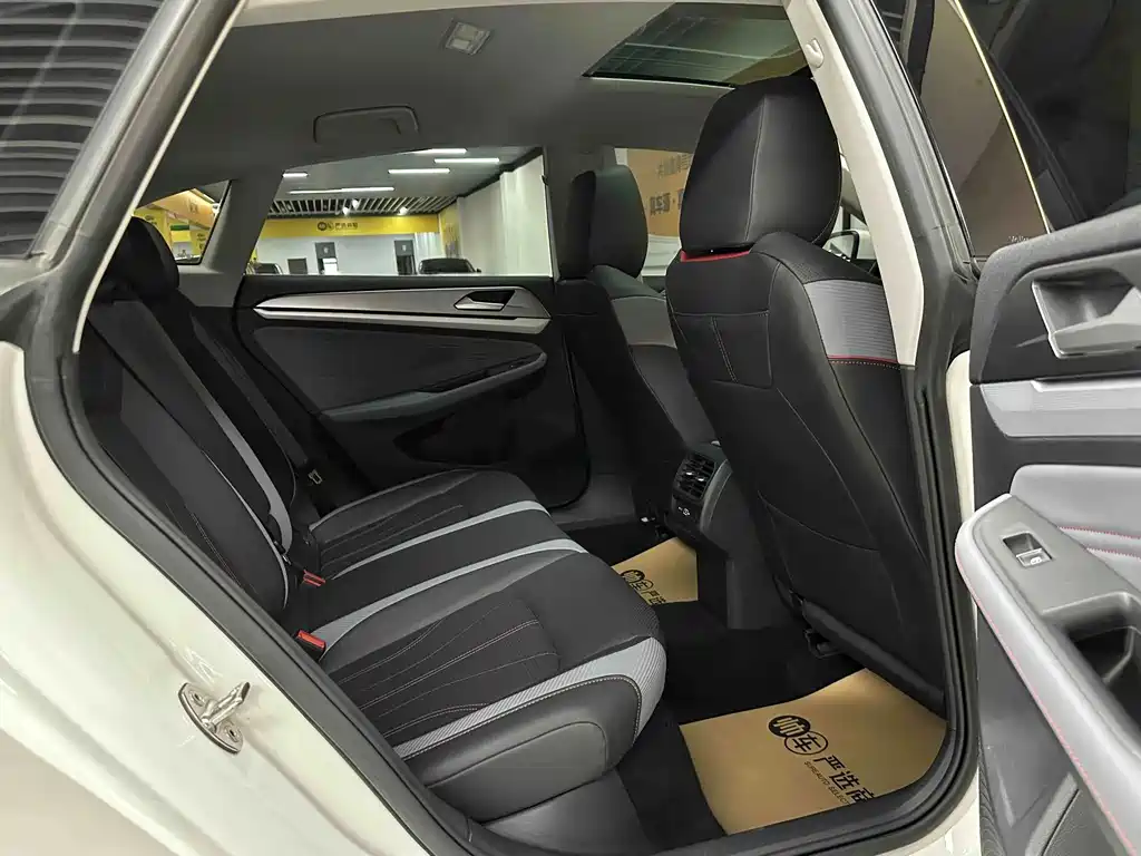 Volkswagen Lamando — миниатюра 11