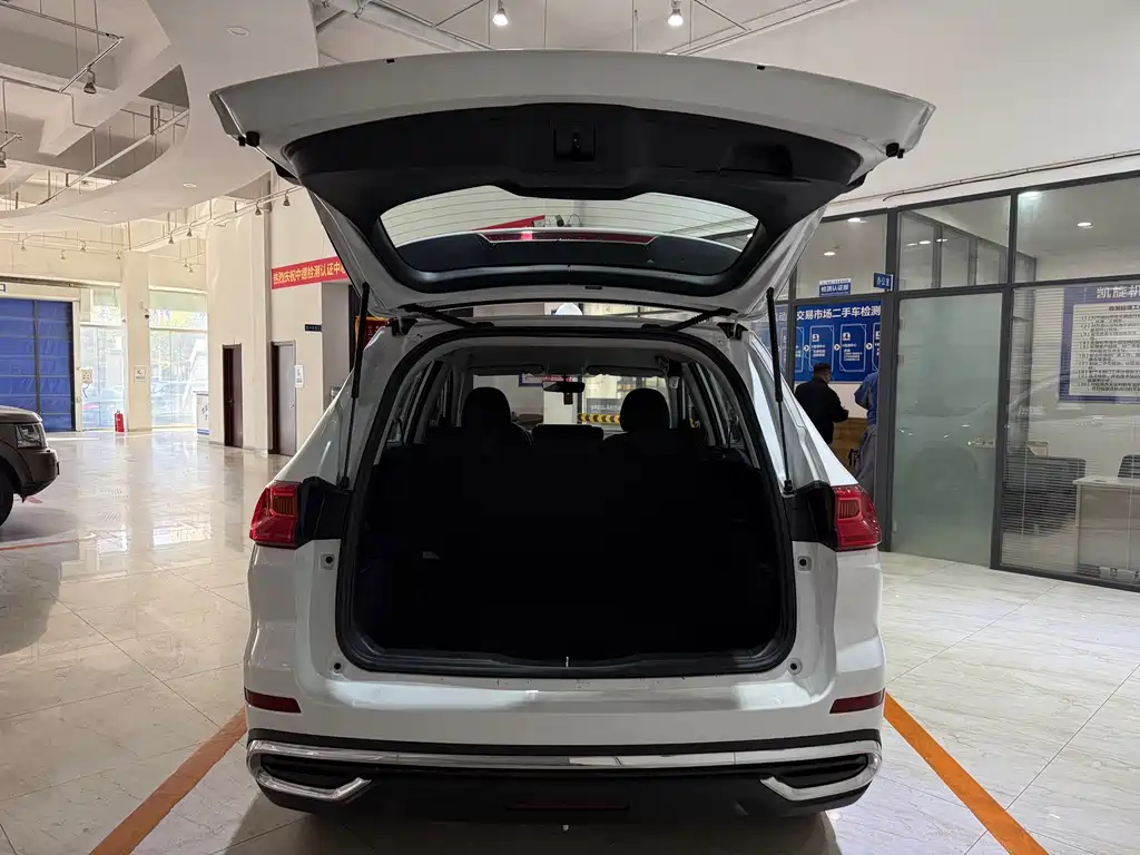 Haval M6 — миниатюра 8