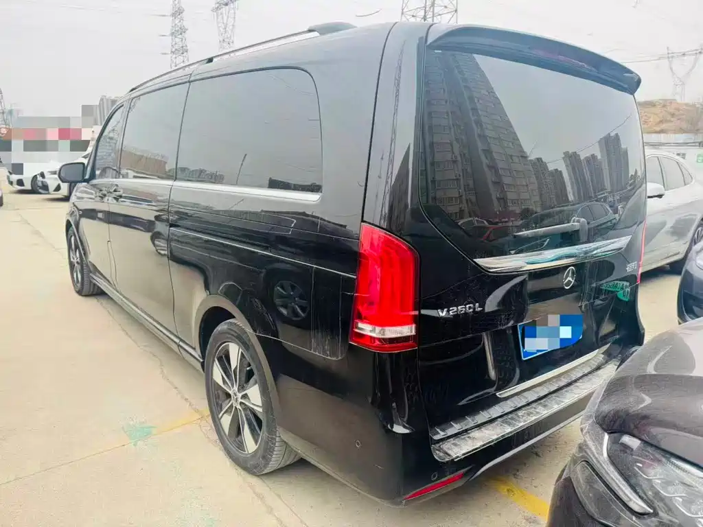 MERCEDES-BENZ V CLASS