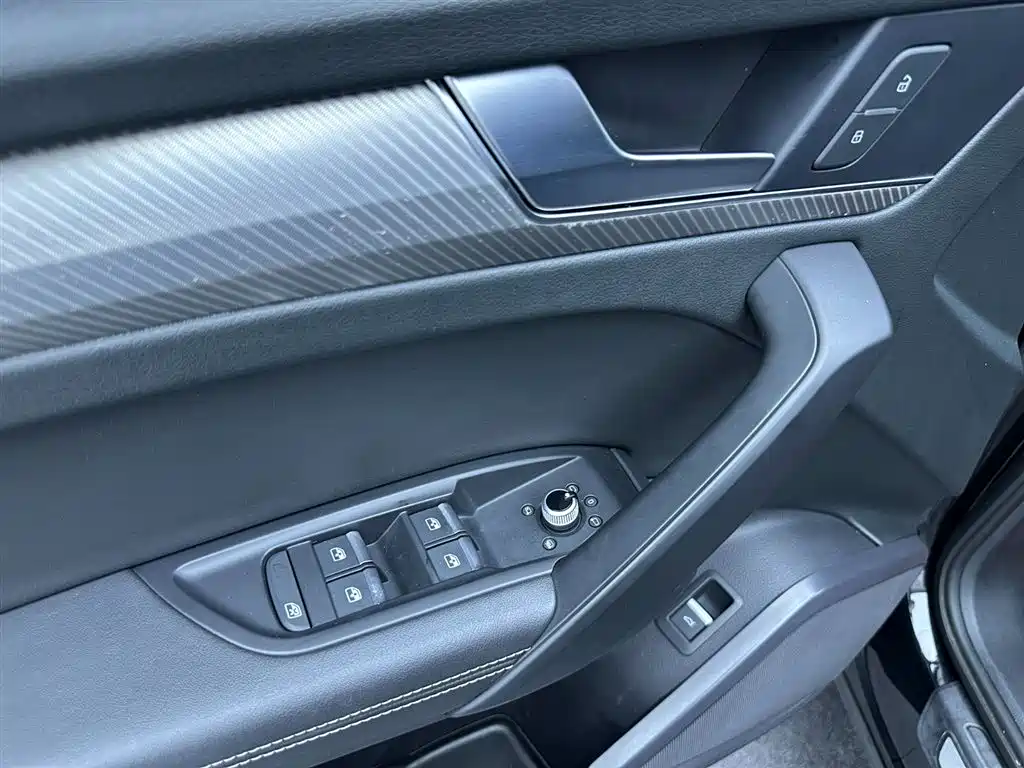 Audi Q5L 2020 45 TFSI Premium Fashion
