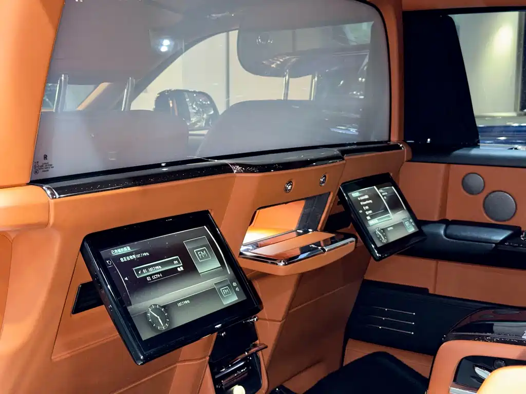 Rolls-Royce Phantom — миниатюра 17