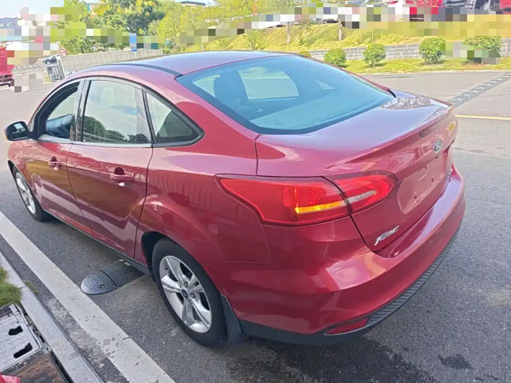 Ford Focus — миниатюра 5
