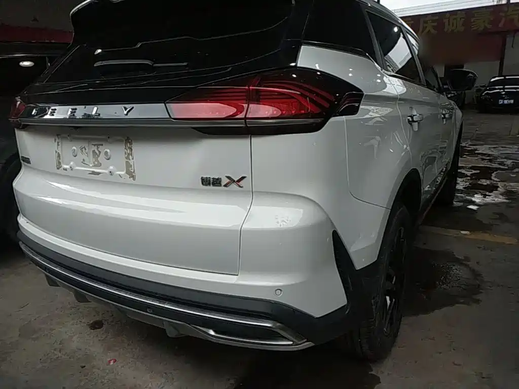 Geely Boyue — миниатюра 8