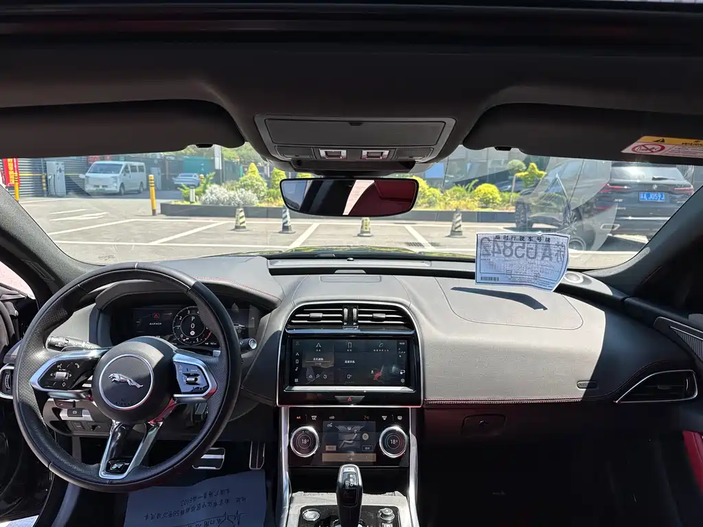 Jaguar XEL — миниатюра 11