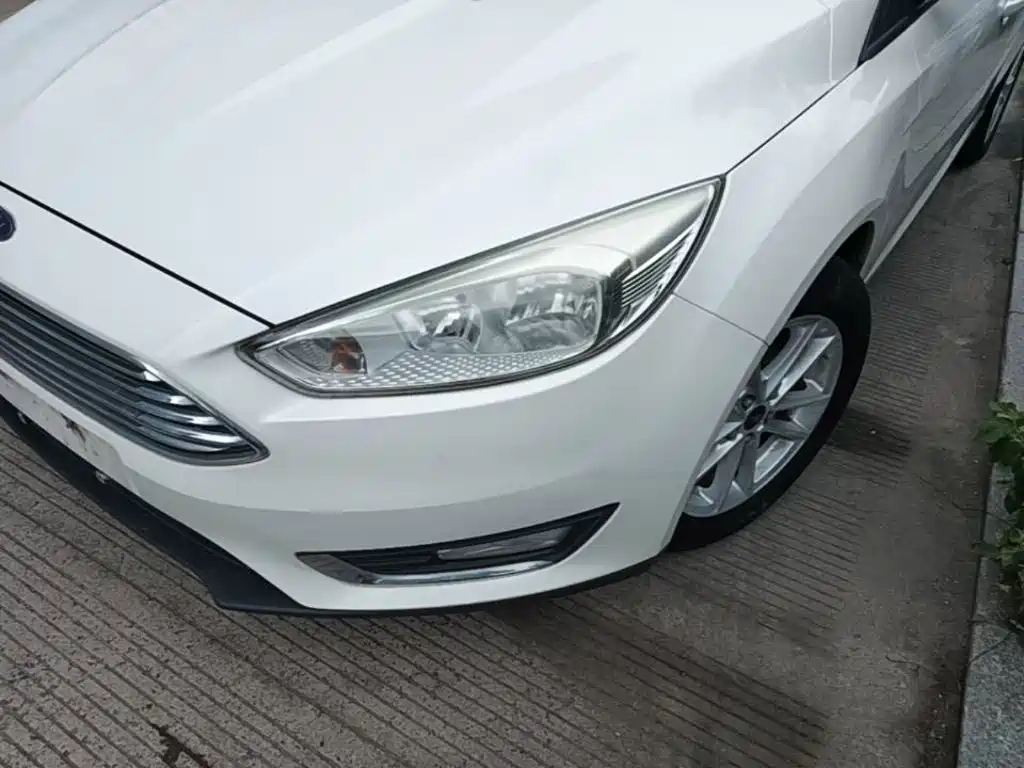 Ford Focus — миниатюра 24