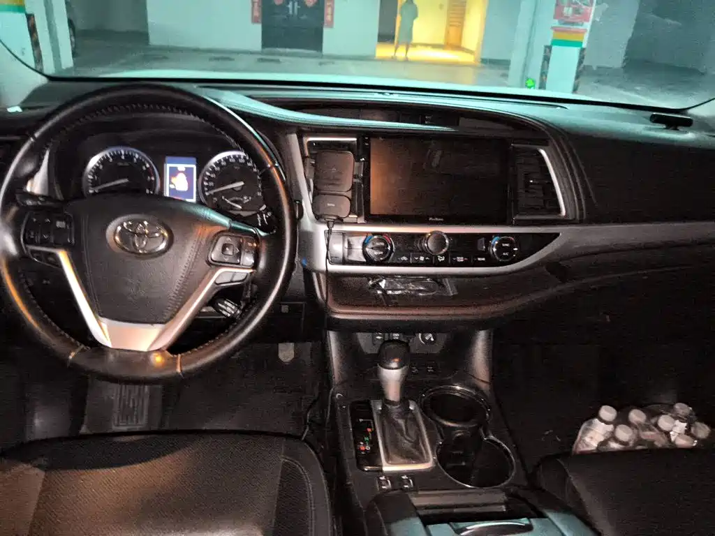 Toyota Highlander — миниатюра 13