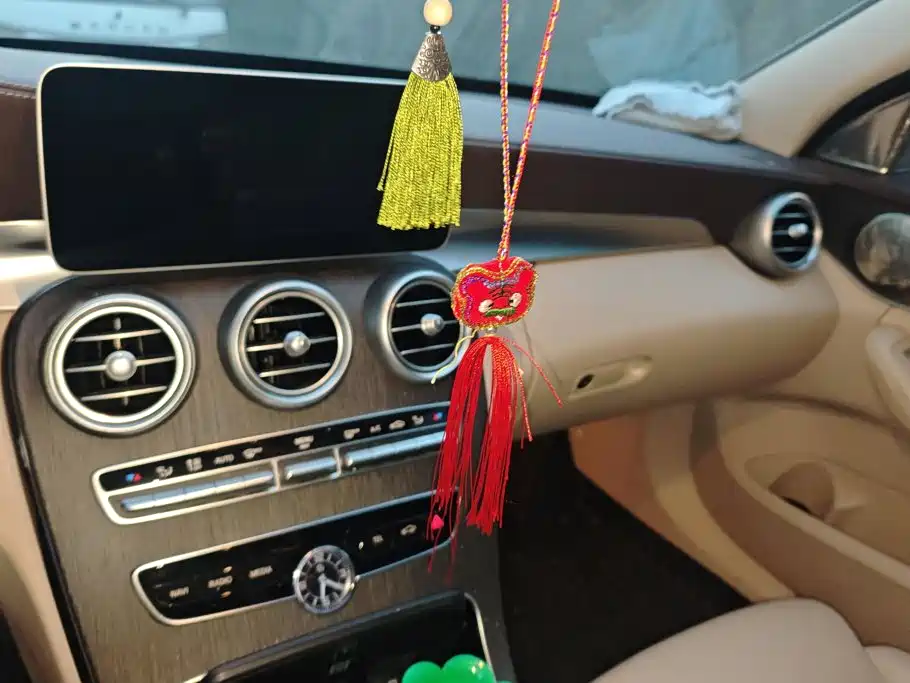 Mercedes-Benz C-Class — миниатюра 13