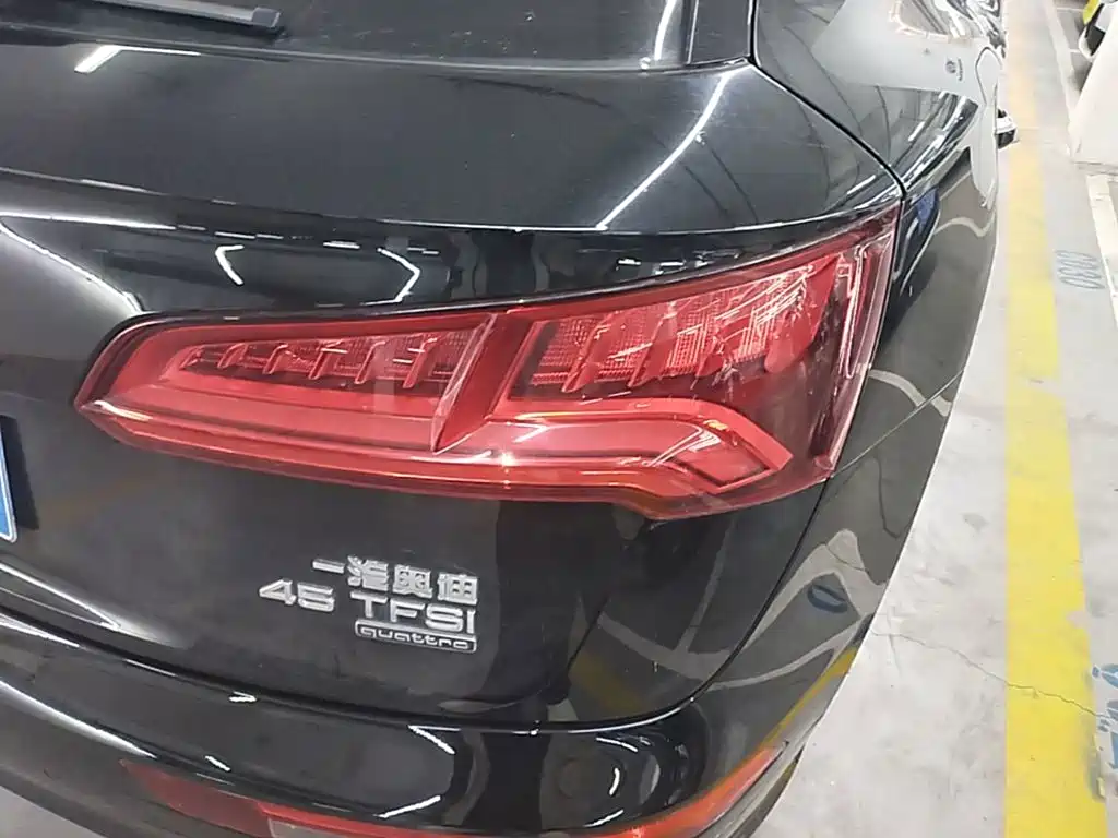 Audi Q5L — миниатюра 8