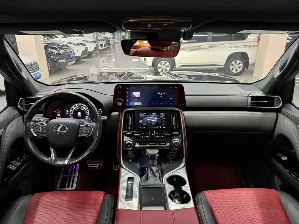 Lexus LX — миниатюра 13