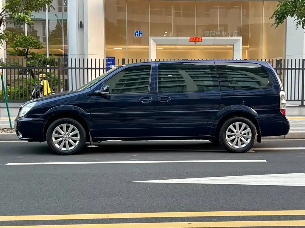 Buick GL8 — миниатюра 23