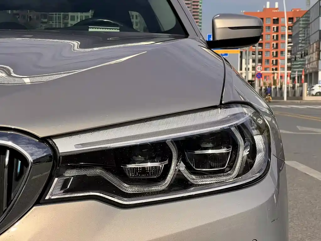 BMW 5 SERIES NEW ENERGY