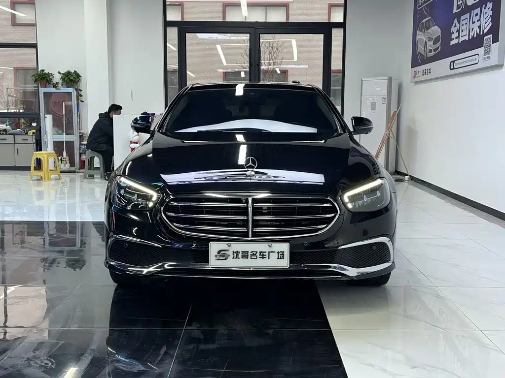 MERCEDES-BENZ E CLASS