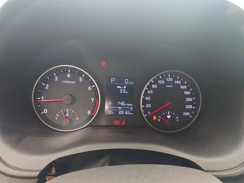 Hyundai Elantra — миниатюра 12