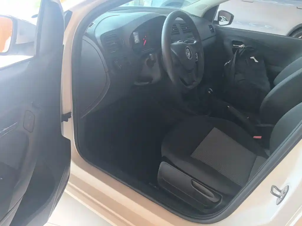 Volkswagen Polo — миниатюра 16