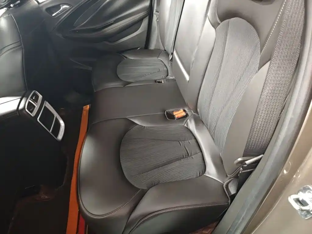 Buick Envision Plus — миниатюра 17