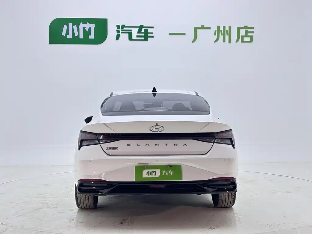 Hyundai Elantra 2022 1.5L CVT LUX Luxury