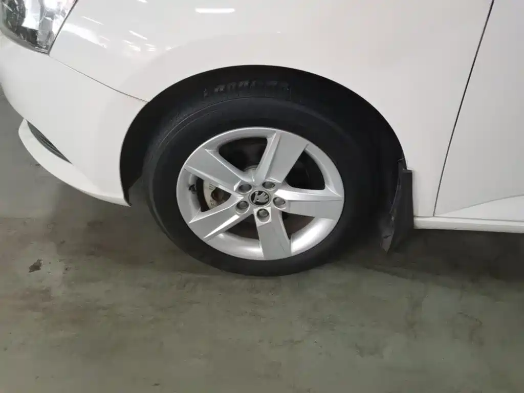 Skoda Fabia — миниатюра 23