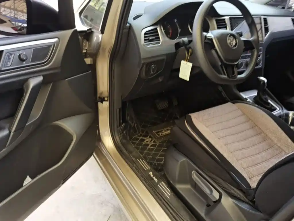 Volkswagen Golf Sportsvan — миниатюра 16