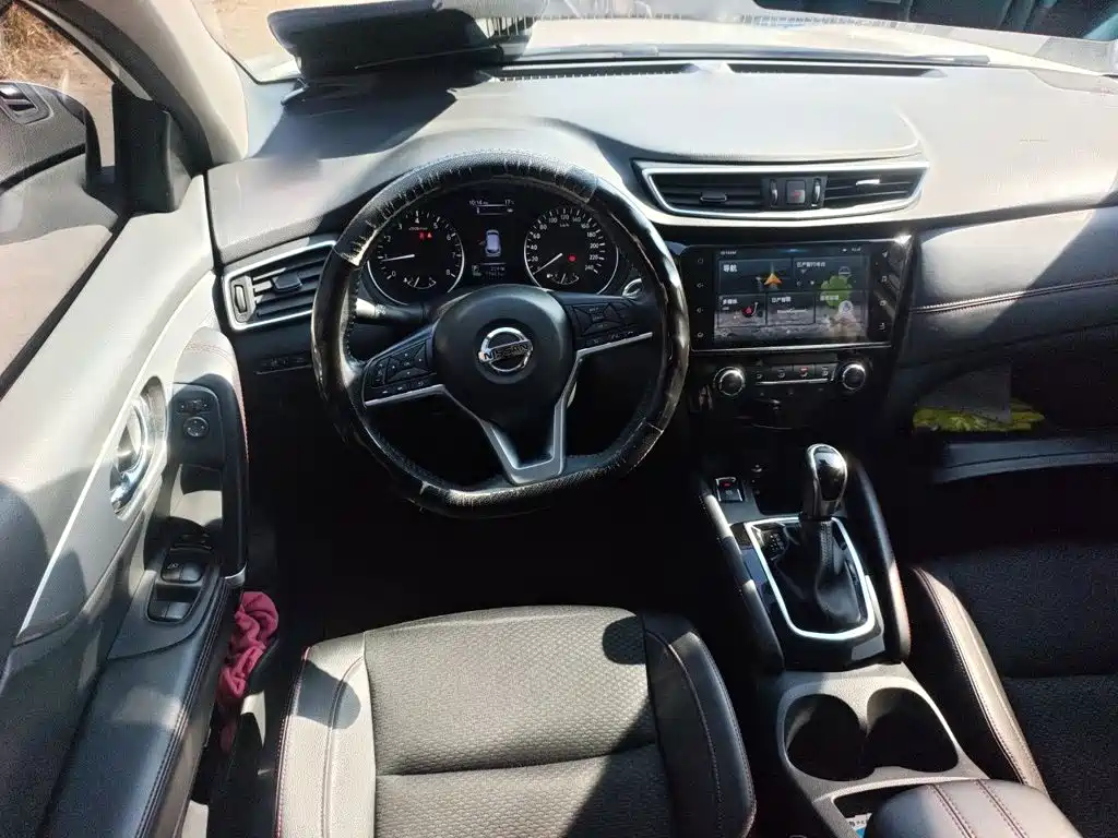 Nissan Qashqai — миниатюра 11