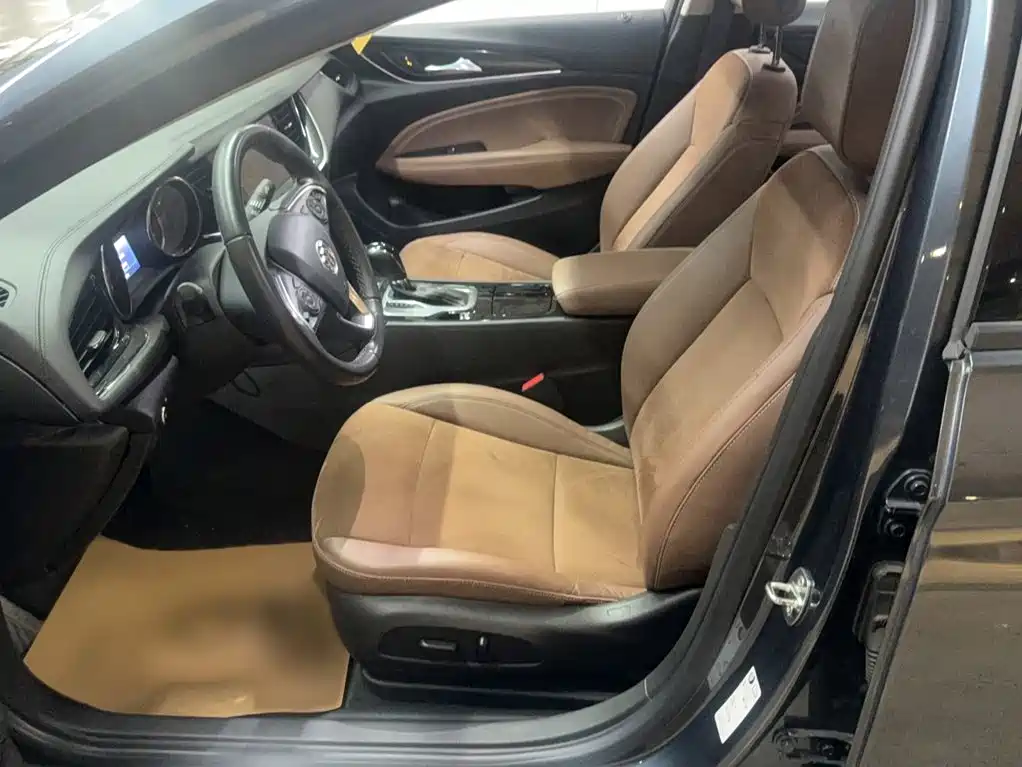 Buick Regal — миниатюра 11