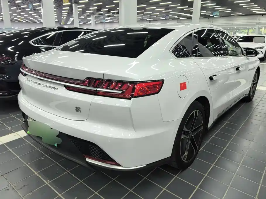 BYD Han — миниатюра 3