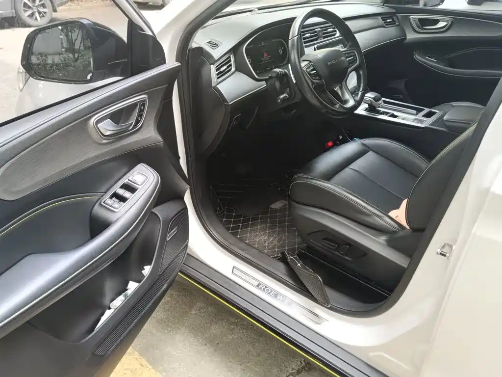 Roewe RX5 New Energy — миниатюра 12