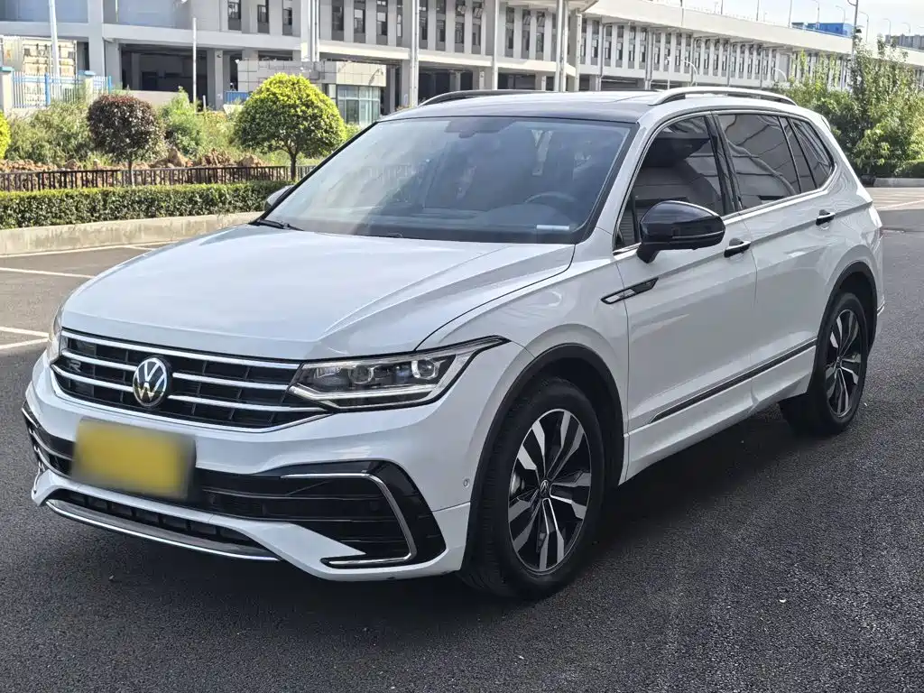 Volkswagen Tiguan L — миниатюра 3