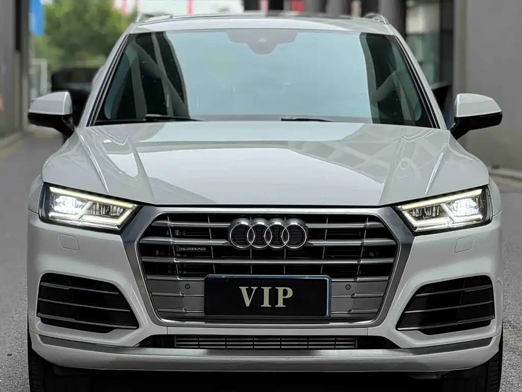 Audi Q5L — миниатюра 2