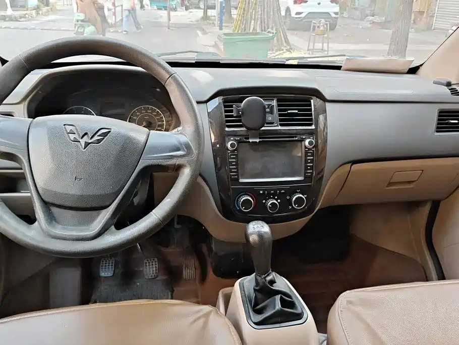 Wuling Rongguang — миниатюра 12