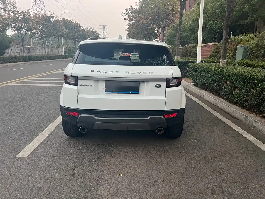 Land Rover Evoque — миниатюра 5