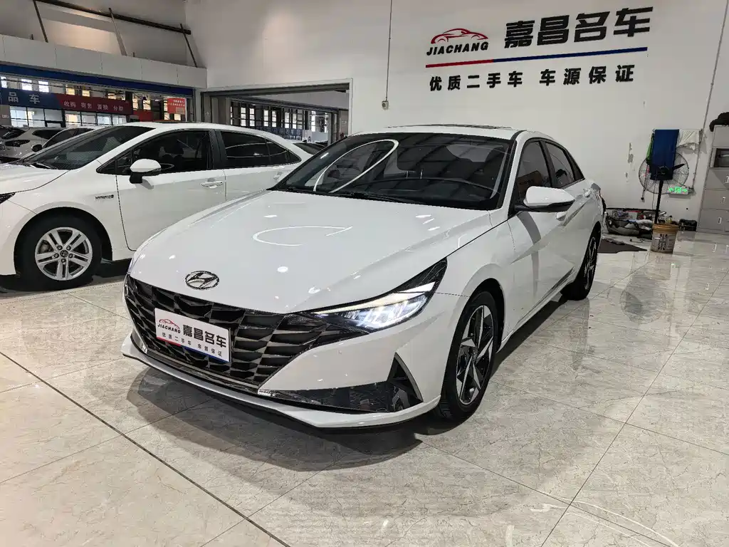 Hyundai Elantra
