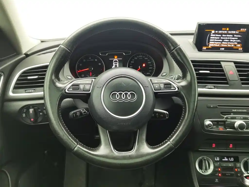 Audi Q3 — миниатюра 11
