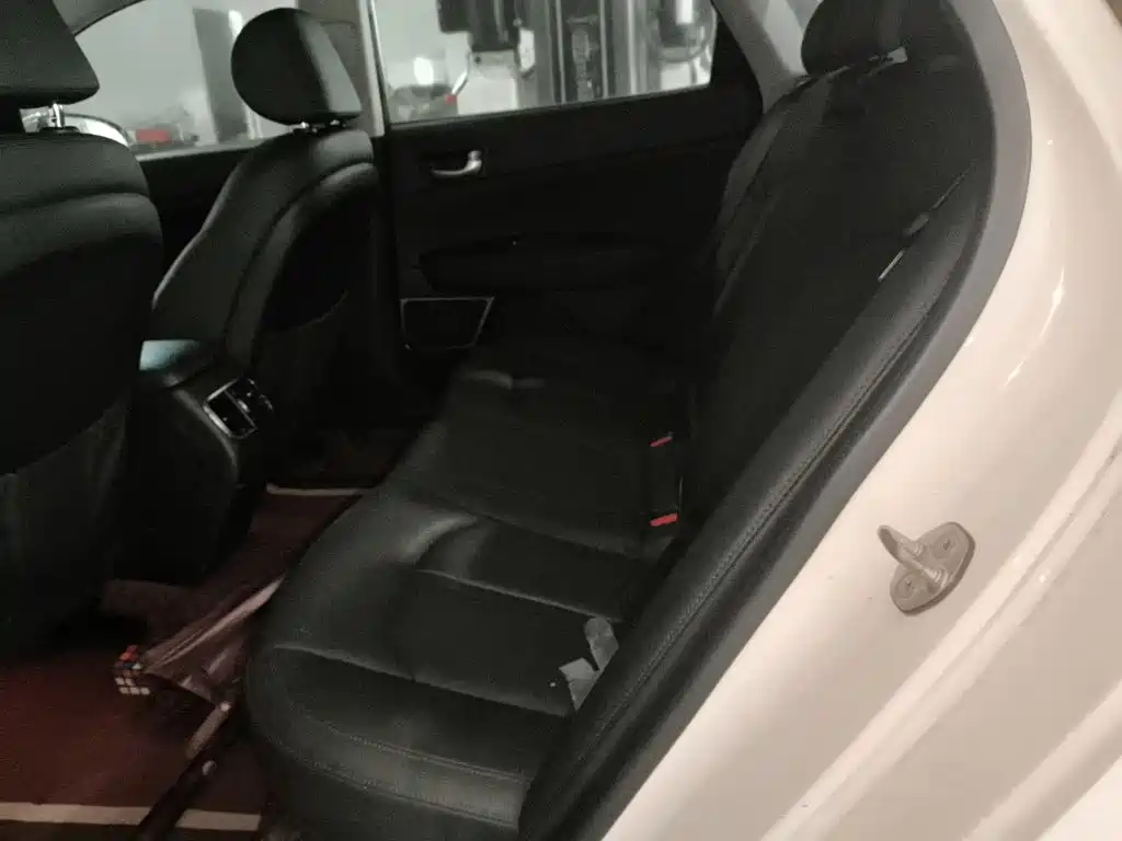 Kia K5 — миниатюра 15