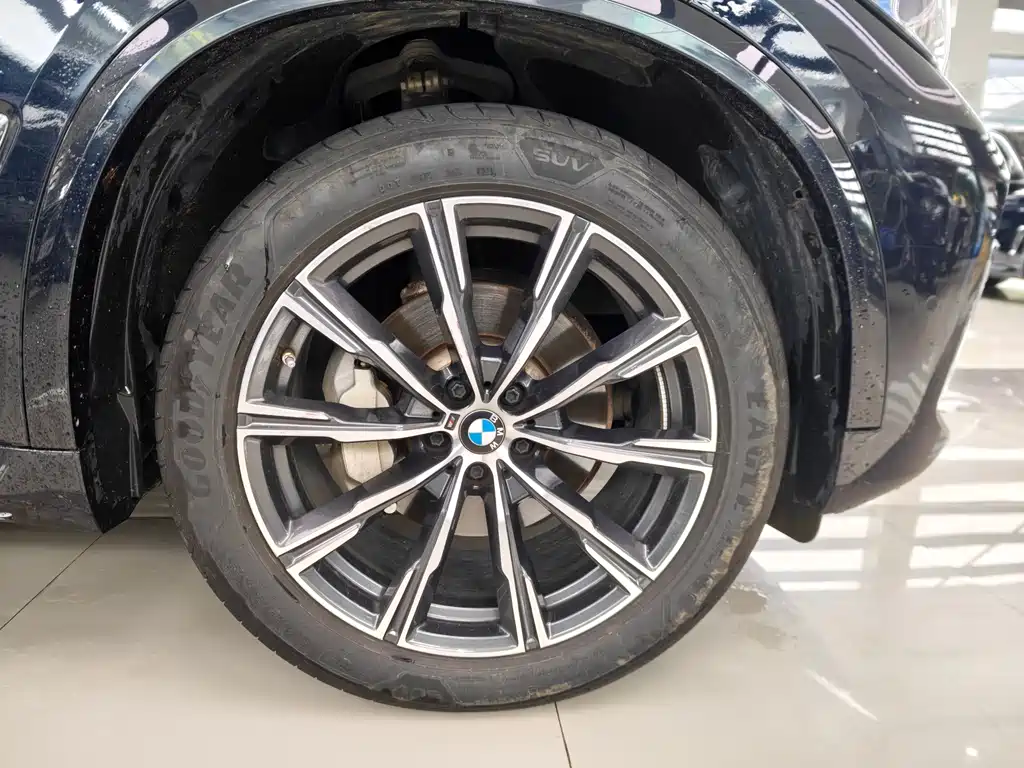 BMW X5 — миниатюра 16