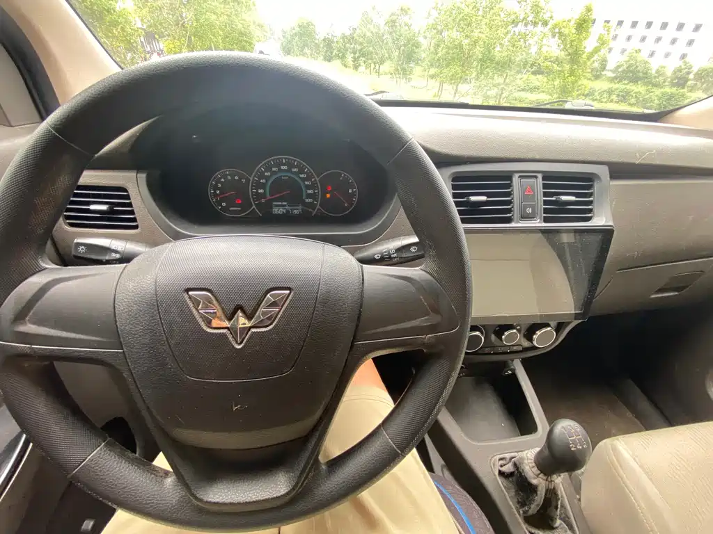 Wuling Rongguang V — миниатюра 15