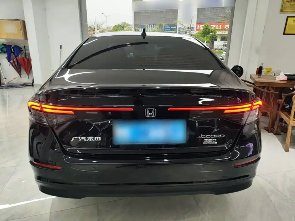 Honda Accord — миниатюра 6