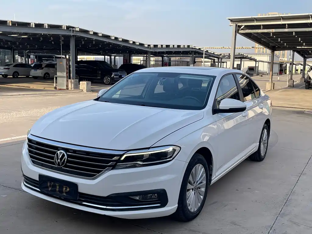 Купить Volkswagen Lavida