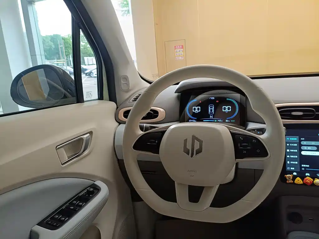 Leapmotor Leapmotor T03 — миниатюра 14